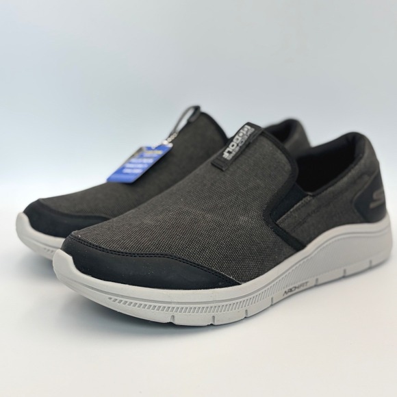 Skechers GO GOLF Arch Fit Walk Mens 11.5 Charcoal Black Slip On Shoes NWOB - Picture 3 of 13